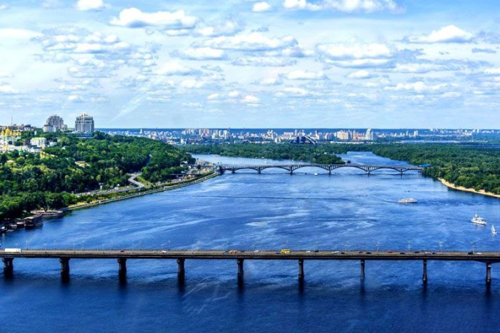 свята,  4735