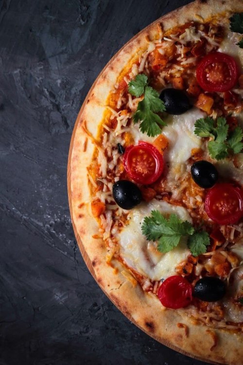 свята, піца